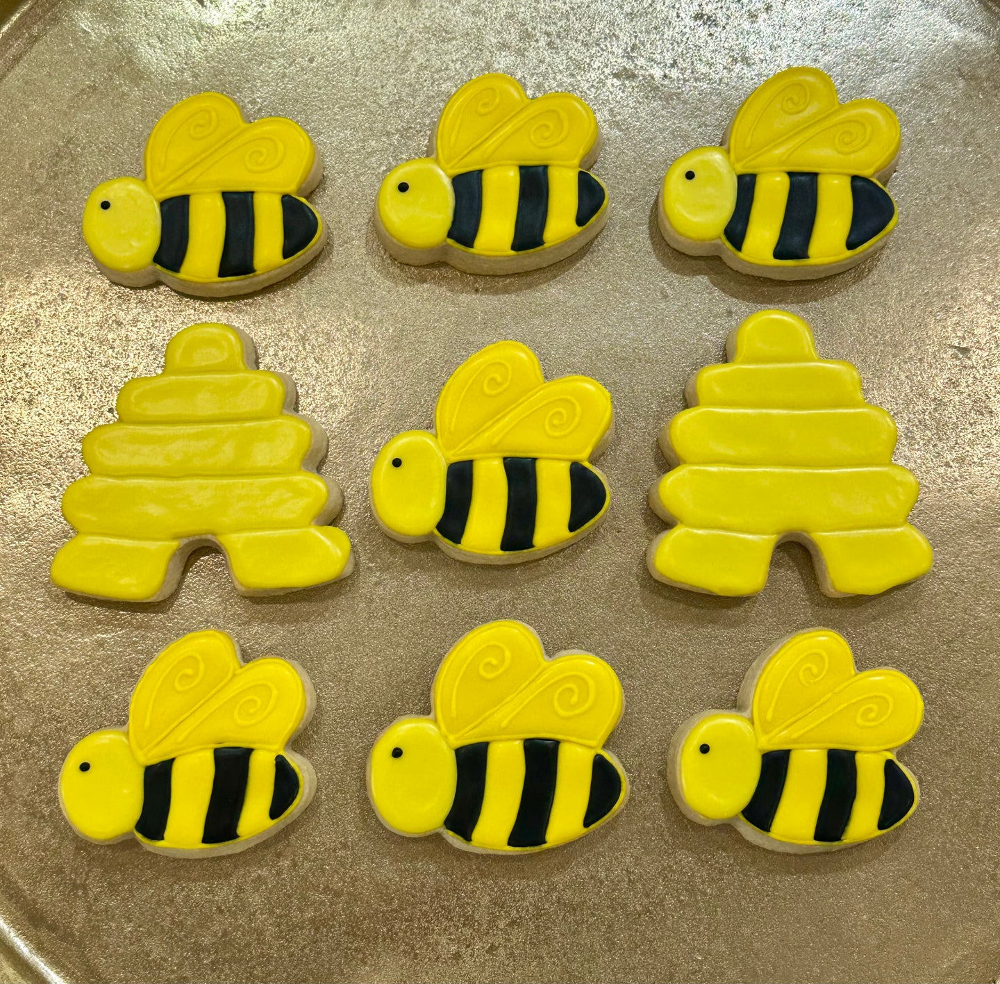 Bee and beehive sugar cookies - one dozen