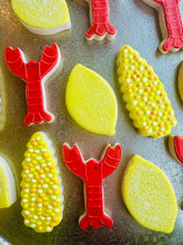 Load image into Gallery viewer, Crawfish boil sugar cookies - one dozen
