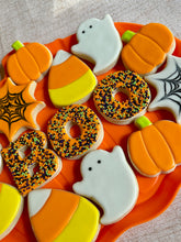 Load image into Gallery viewer, Halloween sugar cookies - 14 cookies (one dozen plus 2 bonus cookies)

