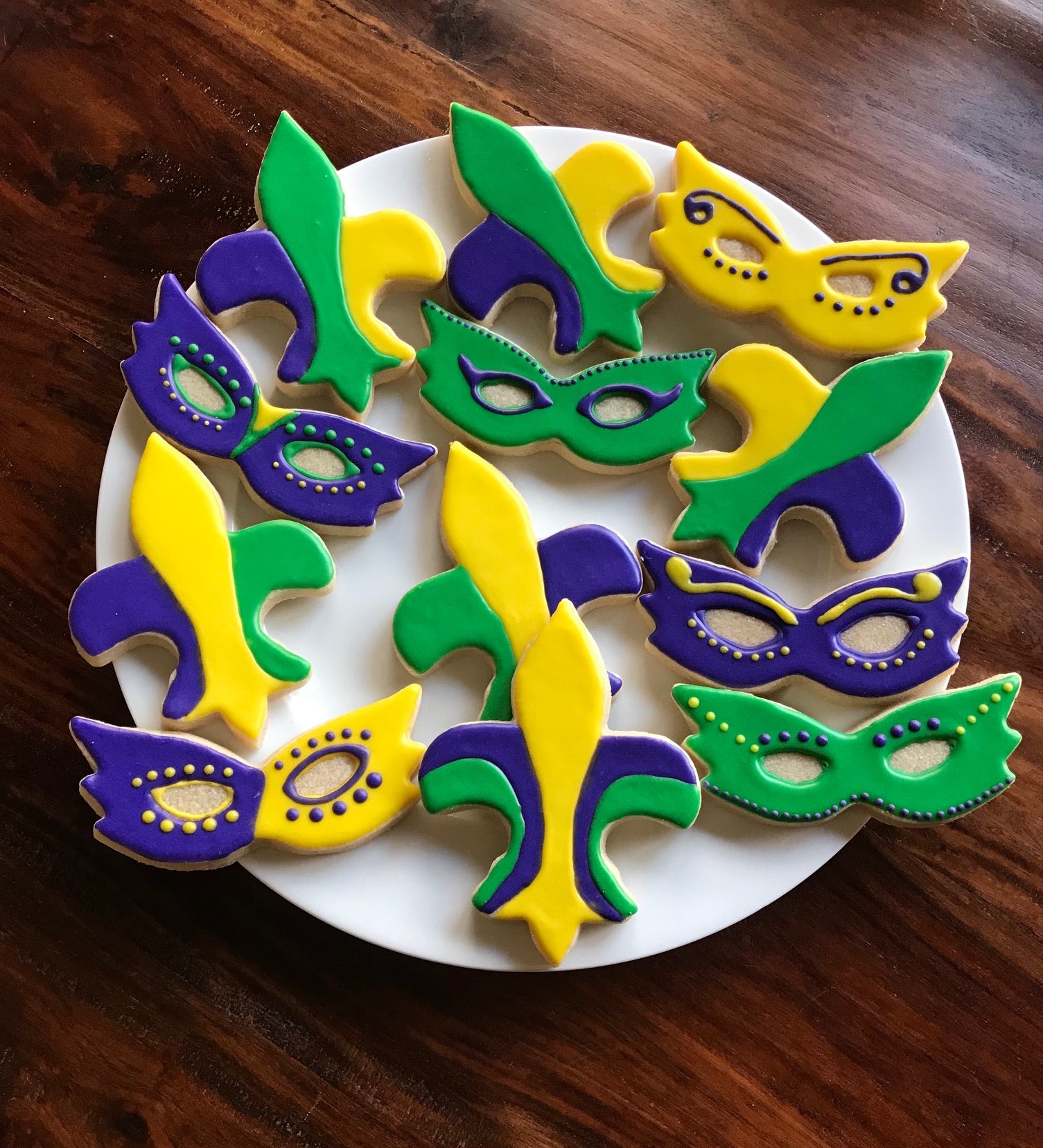 Mardi Gras Masks — Cookies!  Mardi gras, Mardi gras mask, Mardi